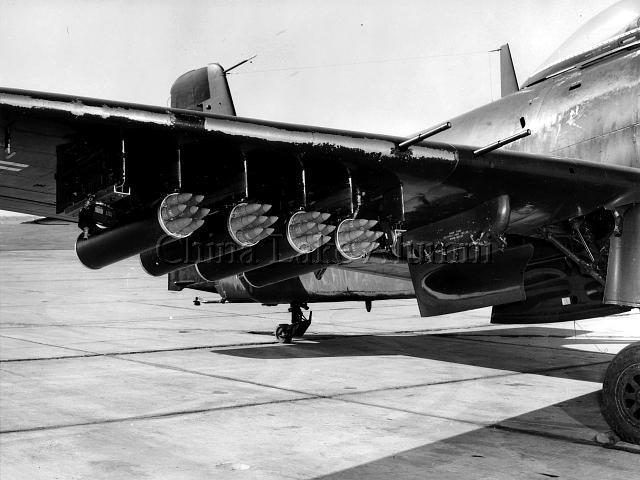 AD-4 Skyraider FFAR Aero X6B