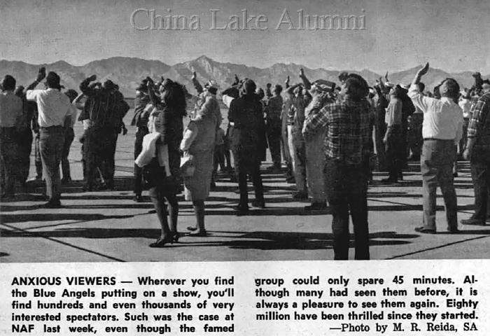 Blue Angels crowd