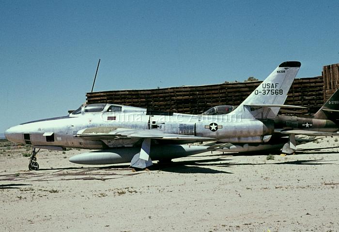RF-84F Thunderflash s/n 53-7568
